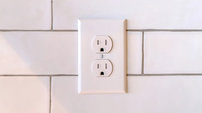 Outlet and switch installation by licensed electrician in Delmar DE